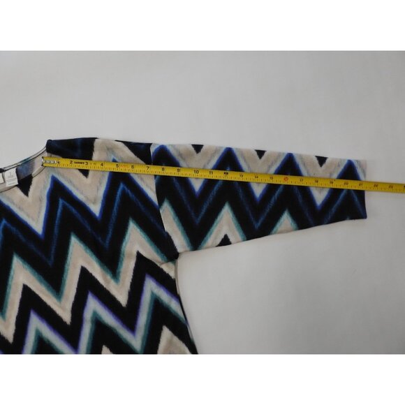 Chicos Blue Black Chevron Zig Zag Stretch Knit Top Size 1 Med Boat Neck - Picture 5 of 11